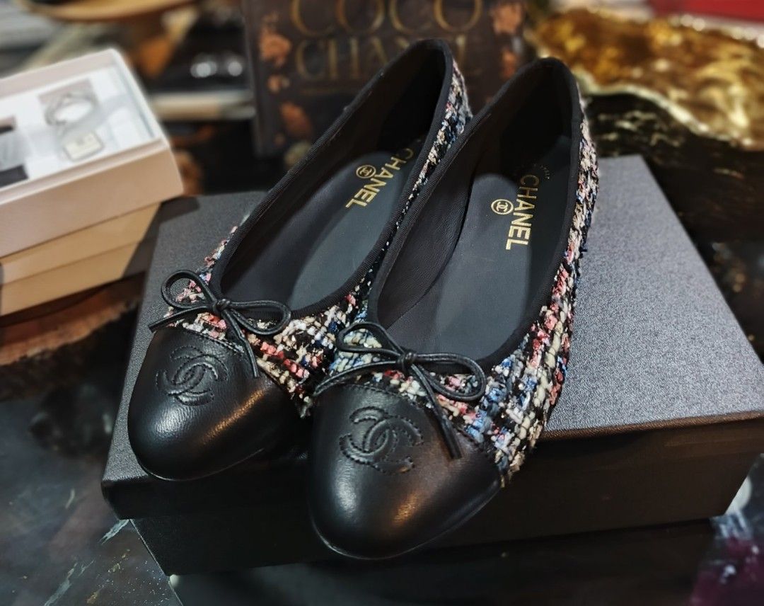 Authentic Chanel Ballet Multi Color Tweeded Ballet Flats (Category: Flats & Sandals) located in Itogon. Submitted by designerluxeshop (Listing ID 1405310874, Image 2). Description: pre-owned Chanel multi color tweeded ballet flats with authenticity document and box size 39C, 💯% original, in good condition, shipping is free, message me if interested, delivery is by schedule discount is offered for cash buyer layaway is accepted 20% downpayment 80