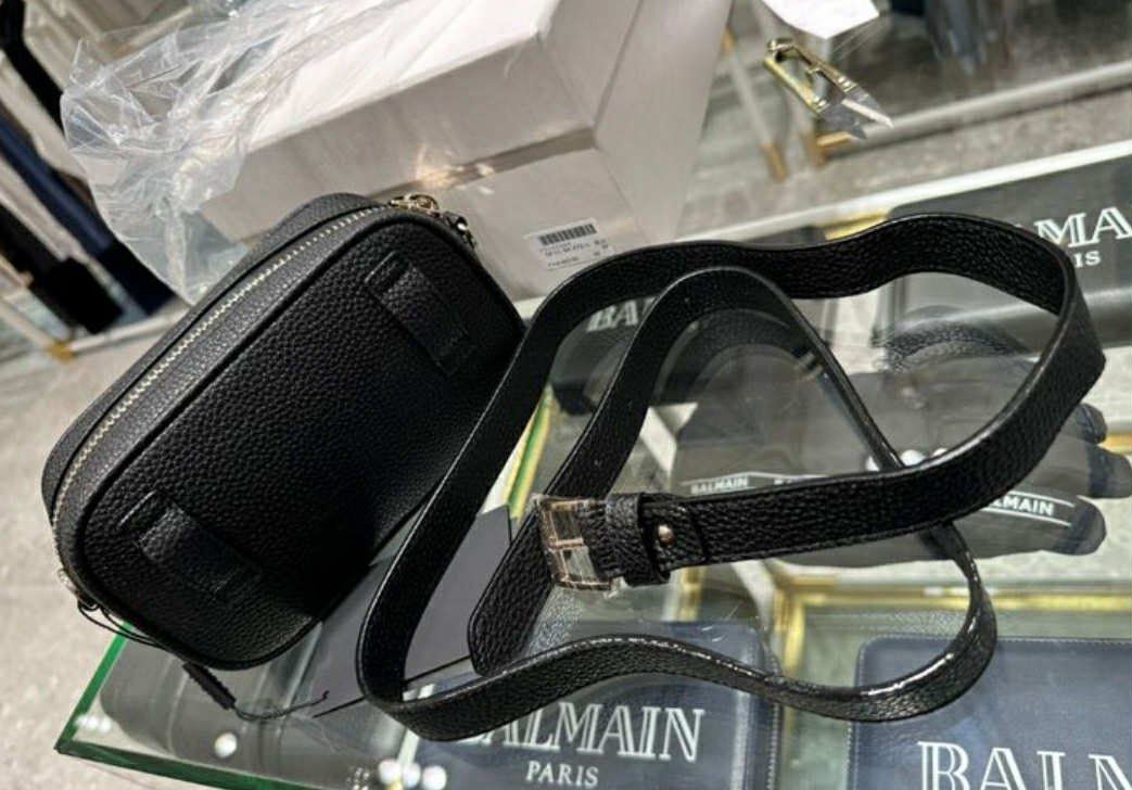 Balmain (Category: Luxury Bags & Wallets) located in Paranaque City. Submitted by sarahlarsson_ (Listing ID 1405264431, Image 3). Description: Onhand ph Free sf.
