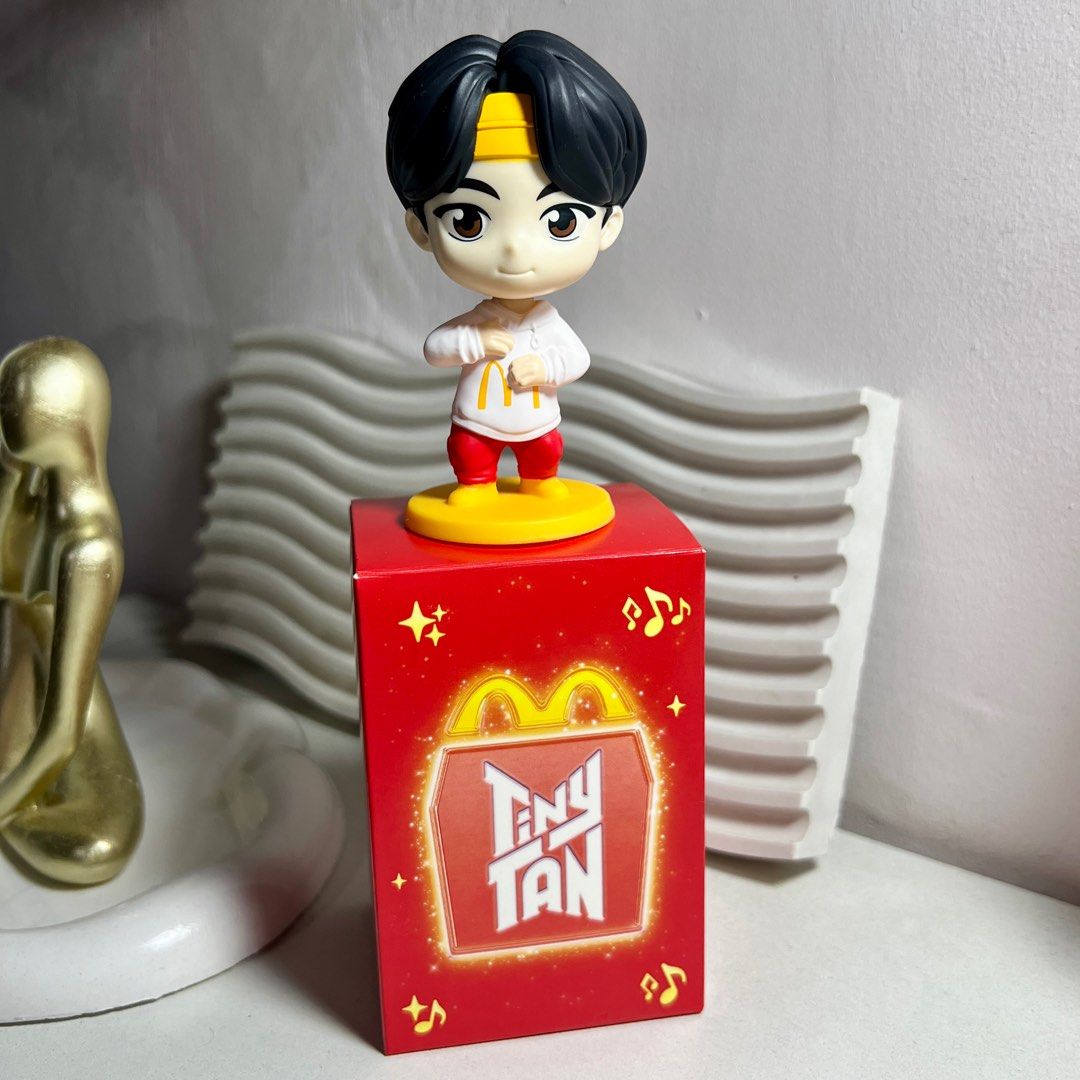BTS Mcdo Collab - Encore Edition (Category: K-Wave Merchandise) located in Taguig. Submitted by septmbr. (Listing ID 1405339634, Image 3). Description: BTS x Mcdo Collab - Encore Edition 100 each 250 if for takeall RFS: Spare/Duplicate.