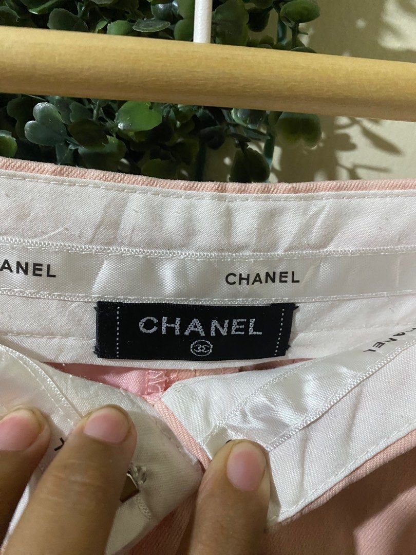 Chanel pink short (Category: Luxury Apparel) located in Manila. Submitted by avathriftedcloset (Listing ID 1405298451, Image 2). Description: 25-27 inches .