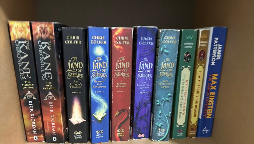 Children's Book Collection - The Kane Chronicles, Land of Stories, etc ...