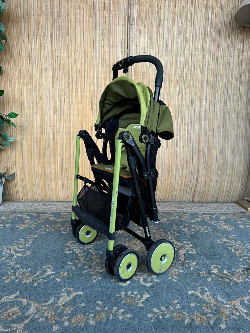 Combi baby stroller (Category: Strollers) located in Malolos. Submitted by ramoslaras82250 (Listing ID 1405298070, Image 2). Description: .