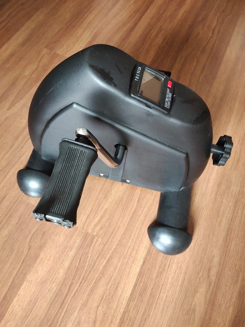 Exercise machine (Category: Cardio & Fitness Machines) located in Kuala Lumpur. Submitted by peterchye (Listing ID 1405315136, Image 3). Description: still in good condition.
