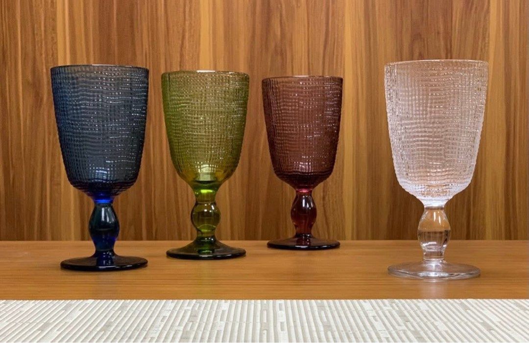 Goblets Glass (Category: Other Kitchenware & Tableware) located in Las Pinas. Submitted by sparkjoy2022 (Listing ID 1405314923, Image 1). Description: 695 for 6 pcd.