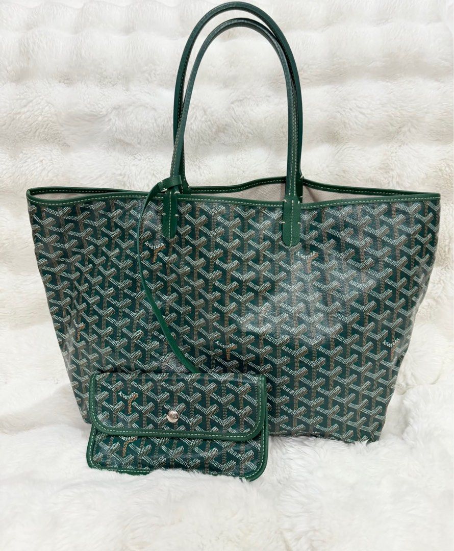 goyard pm size (Category: Luxury Bags & Wallets) located in Bauang. Submitted by rjae07 (Listing ID 1405262861, Image 1). Description: goyard pm size with dustbag authentic guaranteed luckcolor 2026.