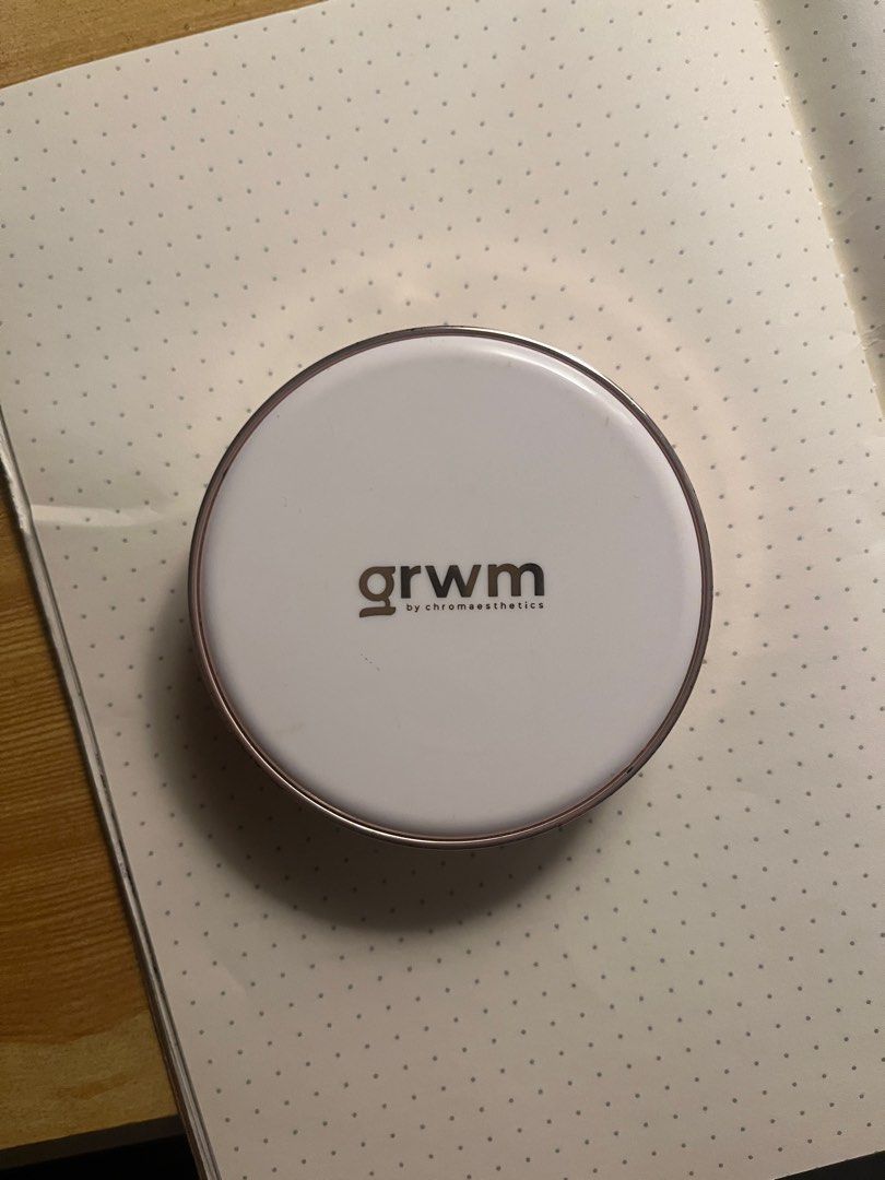 GRWM Powder Rush Cinnamon (Category: Makeup) located in Pagsanjan. Submitted by luandeclutter (Listing ID 1405299908, Image 1). Description: - Chromaesthetics GRWM Powder Rush in Cinnamon - Pressed powder - 10g / 0.35oz - Compact has a rose gold rim - Includes a mirror - Visible cracks on the powder.
