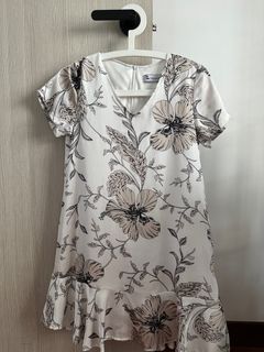 (Category: ) located in . Submitted by shoptessy (Listing ID 1405207734, Image 1). Description: .