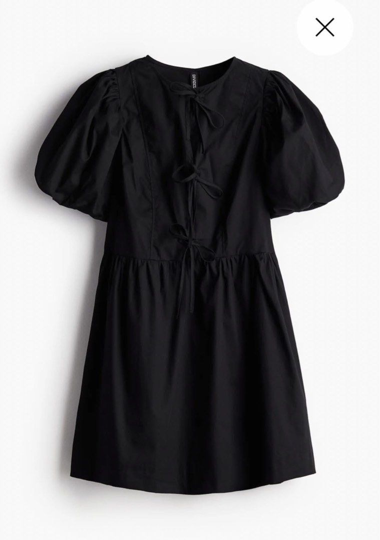 H&M Puff sleeve dress (Category: Dresses) located in Pasig City. Submitted by _shopbranded (Listing ID 1405182784, Image 2). Description: H&M Large on tag but runs big (fits xl-xxl) Once worn only on my trip. ₱600 Pasig Loc (lalamove/j&t shipping).