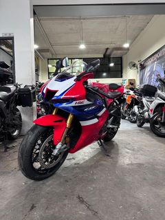 (Category: ) located in . Submitted by v6motorsport1 (Listing ID 1405251271, Image 1). Description: .