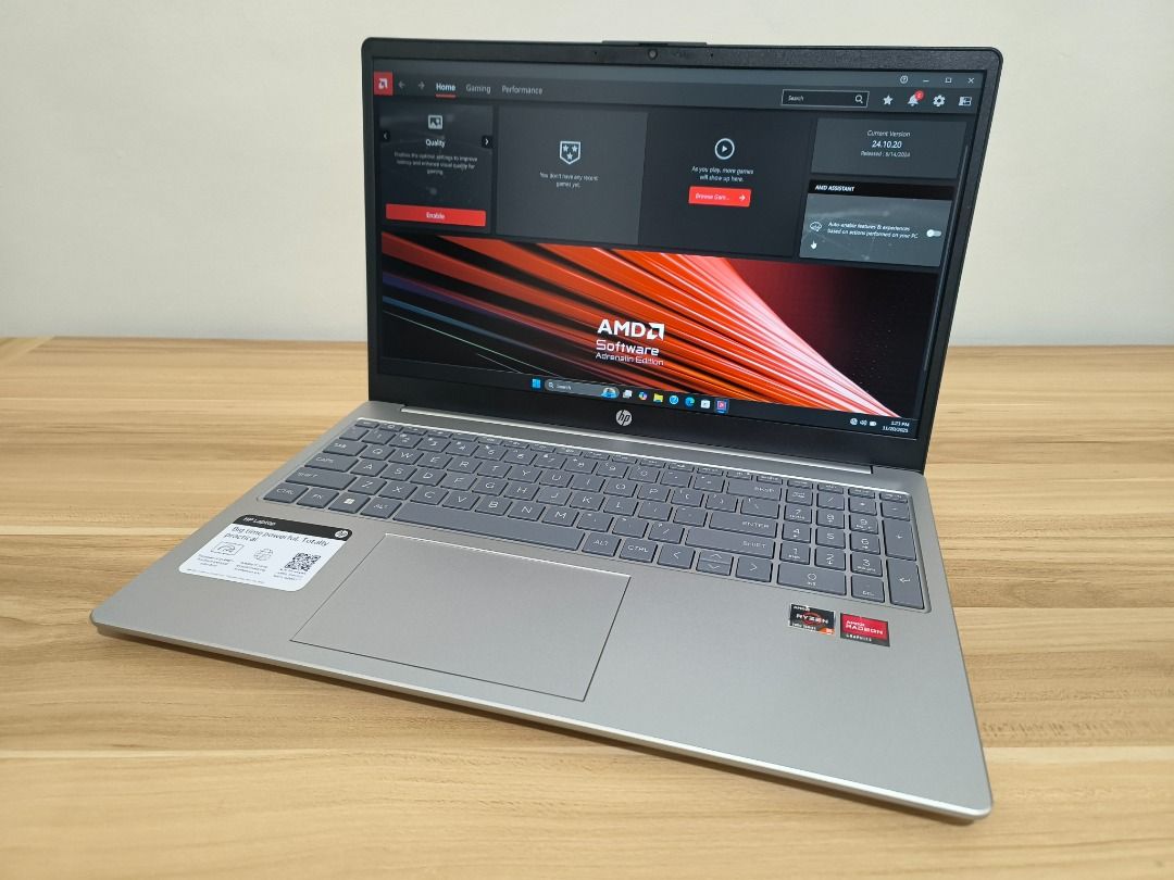 HP Laptop AMD Ryzen 5 7520u 8GB DDR5 512GB SSD Radeon Graphics IPS FHD ...