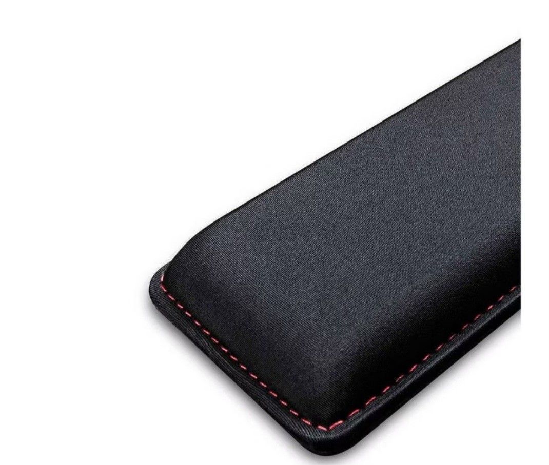 hyperx wristpad mouse silicone gel pad (Category: Mouse & Mousepads) located in Manila. Submitted by blizzardstan (Listing ID 1405192248, Image 2). Description: 1000 for hyperx wrist rest 400 for nut wrist silicone pad 500 acorn nut mouse pad.