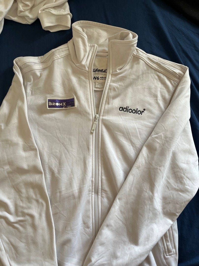 Jacket (Category: Hoodies) located in Kuala Lumpur. Submitted by kaishope (Listing ID 1405248483, Image 3). Description: .