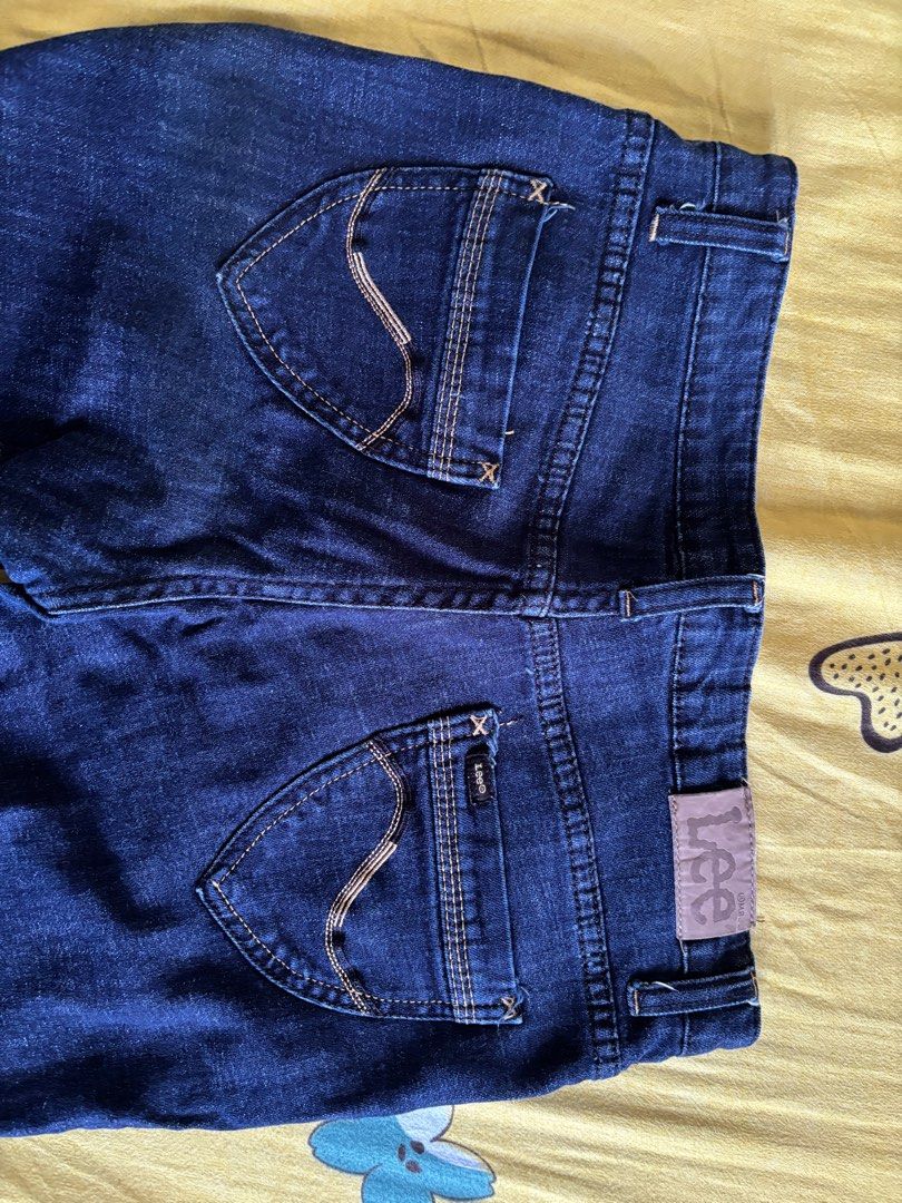 Lee Jeans (Category: Jeans) located in Orani. Submitted by cathsclothing (Listing ID 1405215455, Image 2). Description: - Lee jeans - Size 29-30” waist - Size 35.5” - Dark blue color - Straight leg cut - Classic five-pocket design - Button and zipper closure - Lee logo on back pocket and waistband.