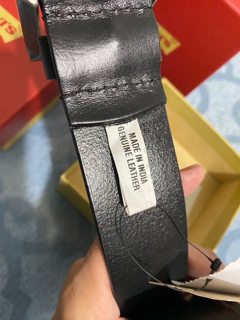 Levi's Black Leather Belt (Category: Belts) located in Cagayan de Oro. Submitted by cu_2022 (Listing ID 1405336169, Image 3). Description: - Genuine Levi's leather belt - Black leather strap - Silver-tone buckle - Size: 32/80cm - Made in India - Includes original box and tags - Classic wardrobe staple.