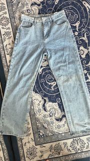 (Category: ) located in . Submitted by aeristhrifting (Listing ID 1405237133, Image 1). Description: .