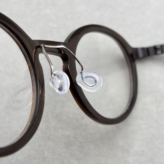 (Category: ) located in . Submitted by luxeglasses (Listing ID 1405214971, Image 1). Description: .