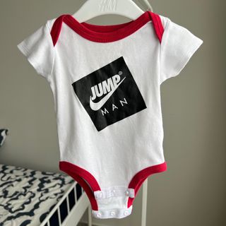 (Category: ) located in . Submitted by shopsxoxo (Listing ID 1405233197, Image 1). Description: .