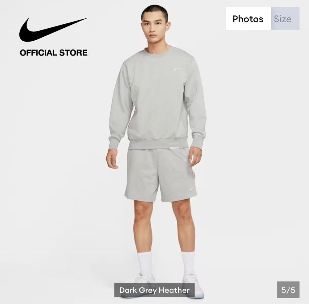 Nike Standard Issue Crew Sweatshirt Dark Grey Heather (Category: Coats, Jackets and Outerwear) located in Quezon City. Submitted by ammp15 (Listing ID 1405178291, Image 2). Description: - Nike Standard Issue crew sweatshirt - Color: Dark Grey Heather - Size: M - Features Dri-FIT material - Crew neck and long sleeves - Small Nike logo on chest - Standard Issue tag on sleeve BRANDNEW. .