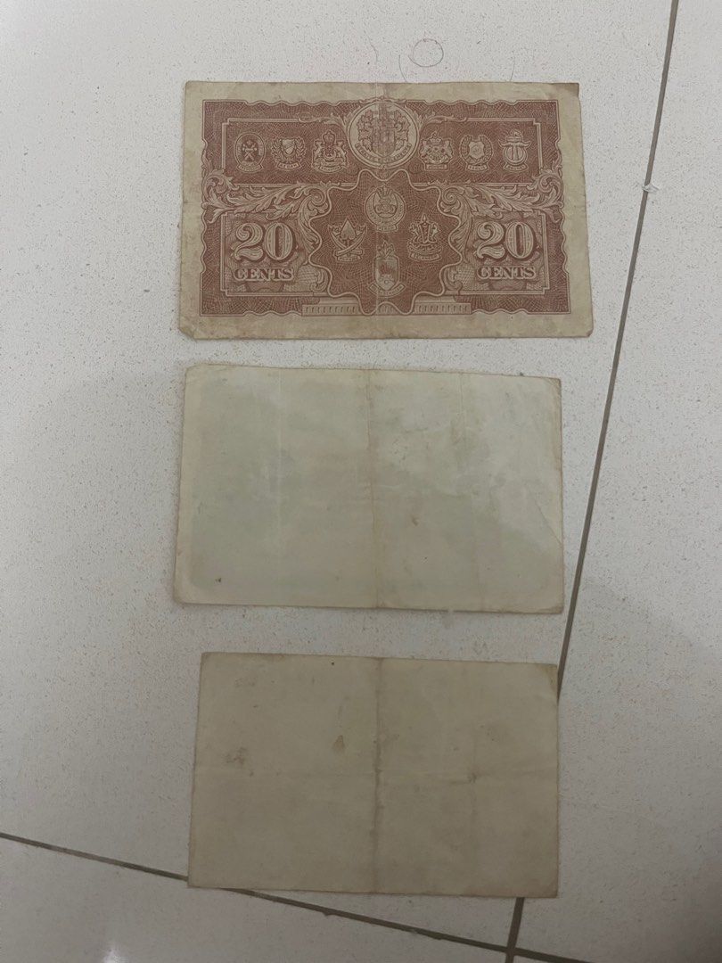 Old Notes (Category: Currency) located in Singapore. Submitted by okaaaay (Listing ID 1405275443, Image 2). Description: I dont know the price, throw me an offer .