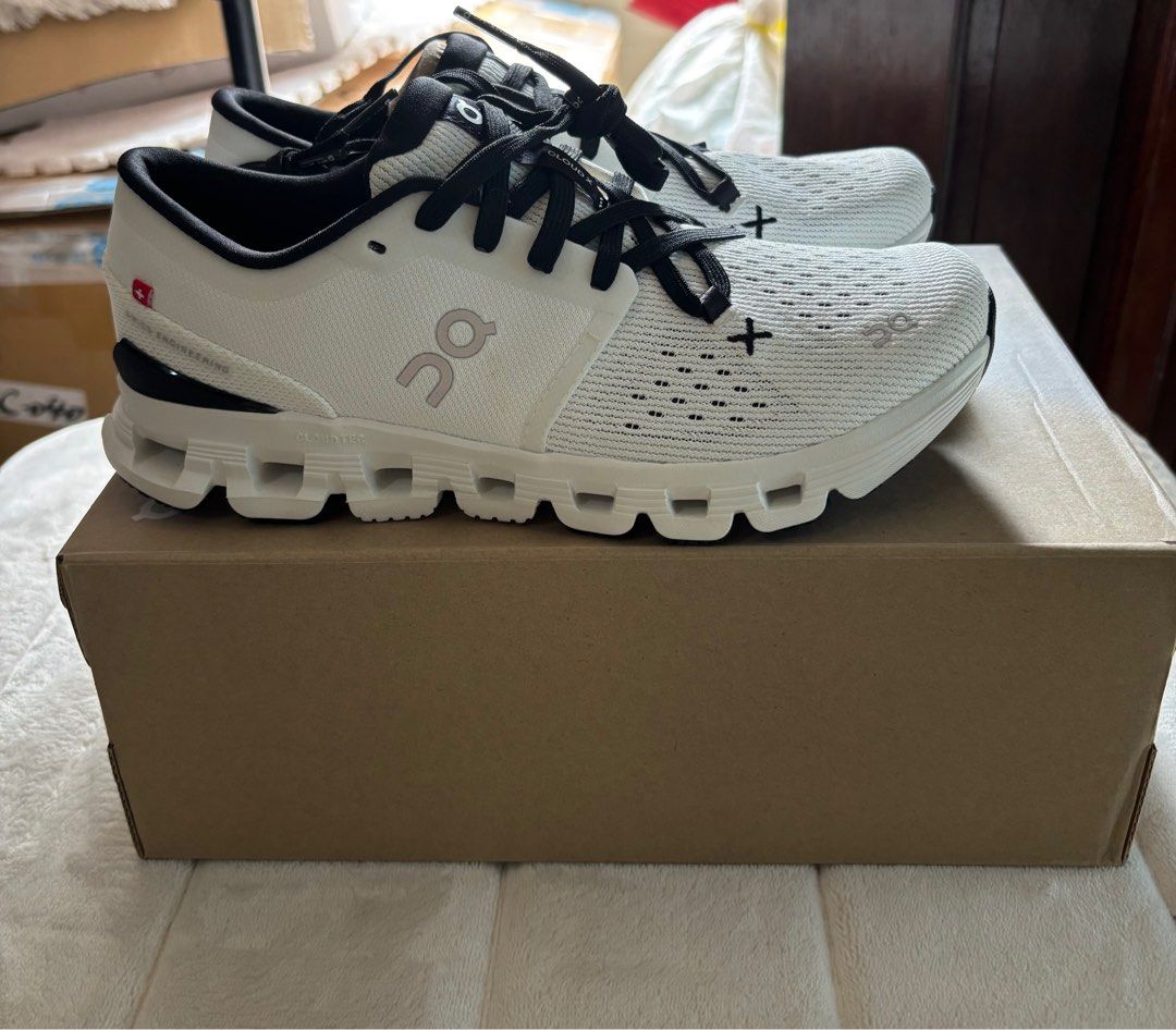 On Cloud X4 Sneakers from Japan (Category: Sneakers) located in Angono. Submitted by ibaibastore (Listing ID 1405296788, Image 3). Description: On Cloud X4 Sneakers from Japan Ivory black color Size 7US/24cm jp .