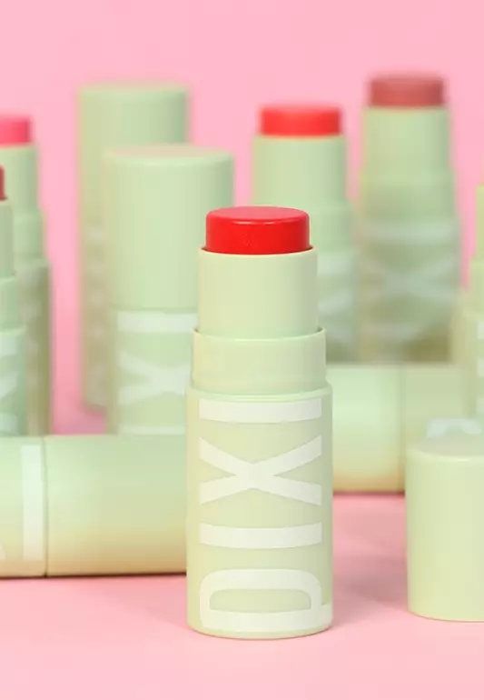 Pixi On-the-Glow Blush (Category: Makeup) located in Caloocan City. Submitted by ms.lily0120 (Listing ID 1405273939, Image 1). Description: - Pixi On-the-Glow Blush - Red color - Light green packaging - Stick-type blush - Perfect for on-the-go - New and unused use this link to order online: https://invl.me/cln2y5n.