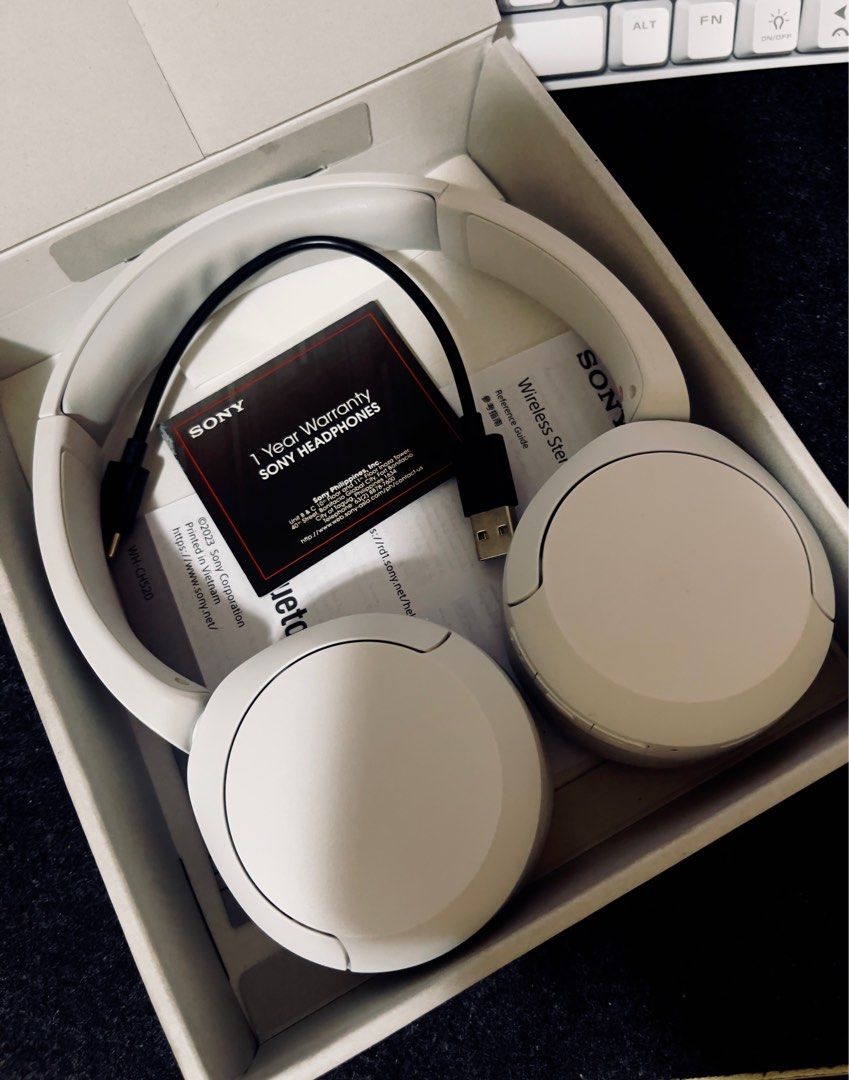 Sony Wireless Stereo Headphones (Category: Headphones & Headsets) located in Ozamiz City. Submitted by bleu.collar (Listing ID 1405285903, Image 1). Description: - White Sony wireless stereo headphones - Includes original box, warranty card, and charging cable - Foldable design for easy storage - Comfortable circular earcups with soft padding - Sony logo on headband - Model number: Y2205B.