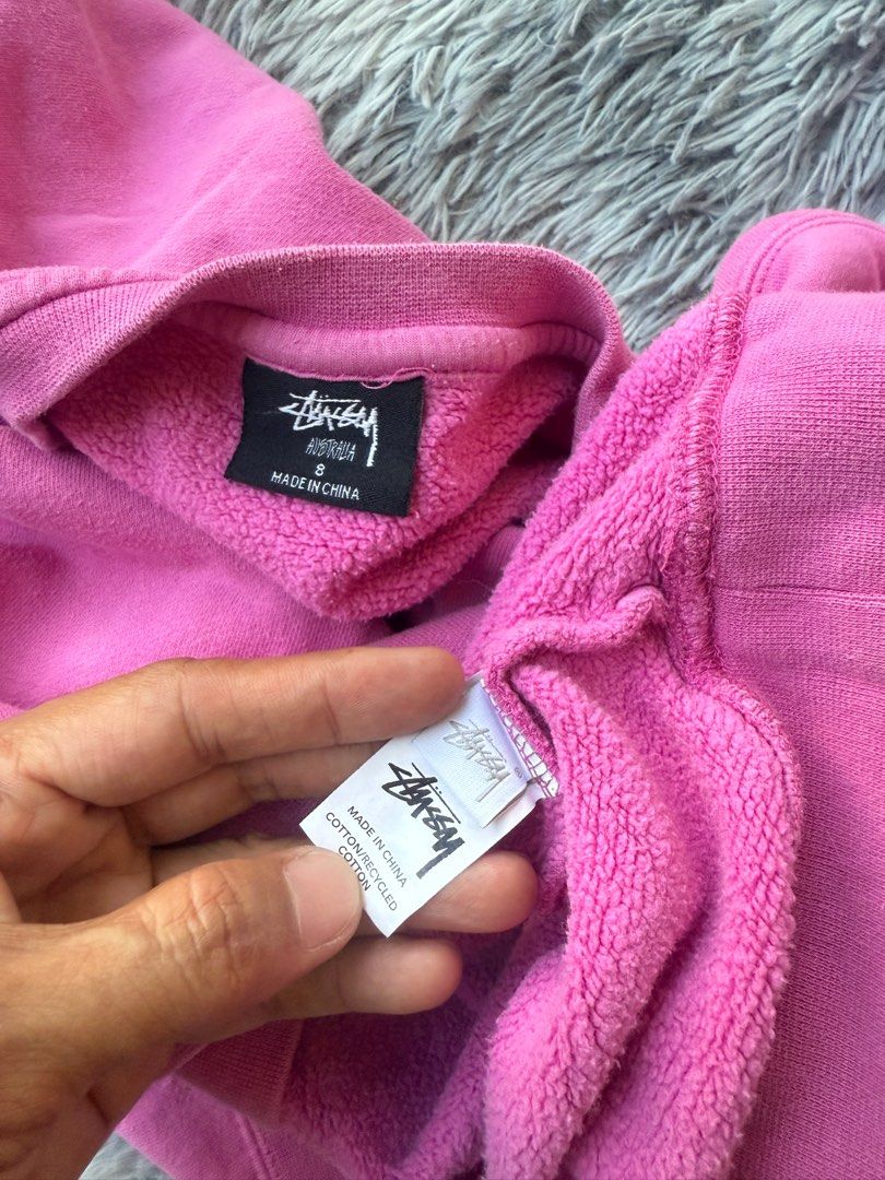 Stussy World League Sweatshirt (Category: Coats, Jackets and Outerwear) located in Legazpi City. Submitted by tiny0509 (Listing ID 1405250956, Image 2). Description: - Authentic Stussy World League sweatshirt - Color: Pink - Size: S - Features the iconic Stussy logo - Made in China - Material: Cotton and Recycled Cotton -oversized .