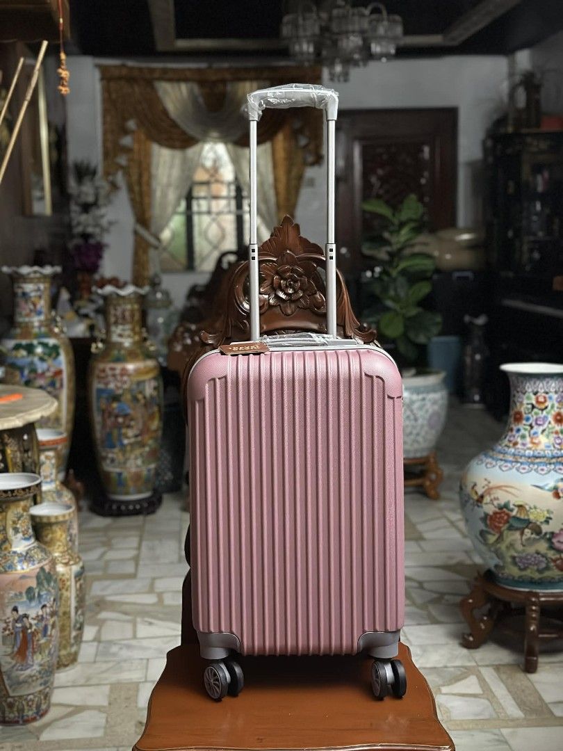 Travel Basic hand carry luggage PINK (Category: Luggage) located in Manila. Submitted by geastoystoreatbp (Listing ID 1405261737, Image 1). Description: hard case. 20 inches.