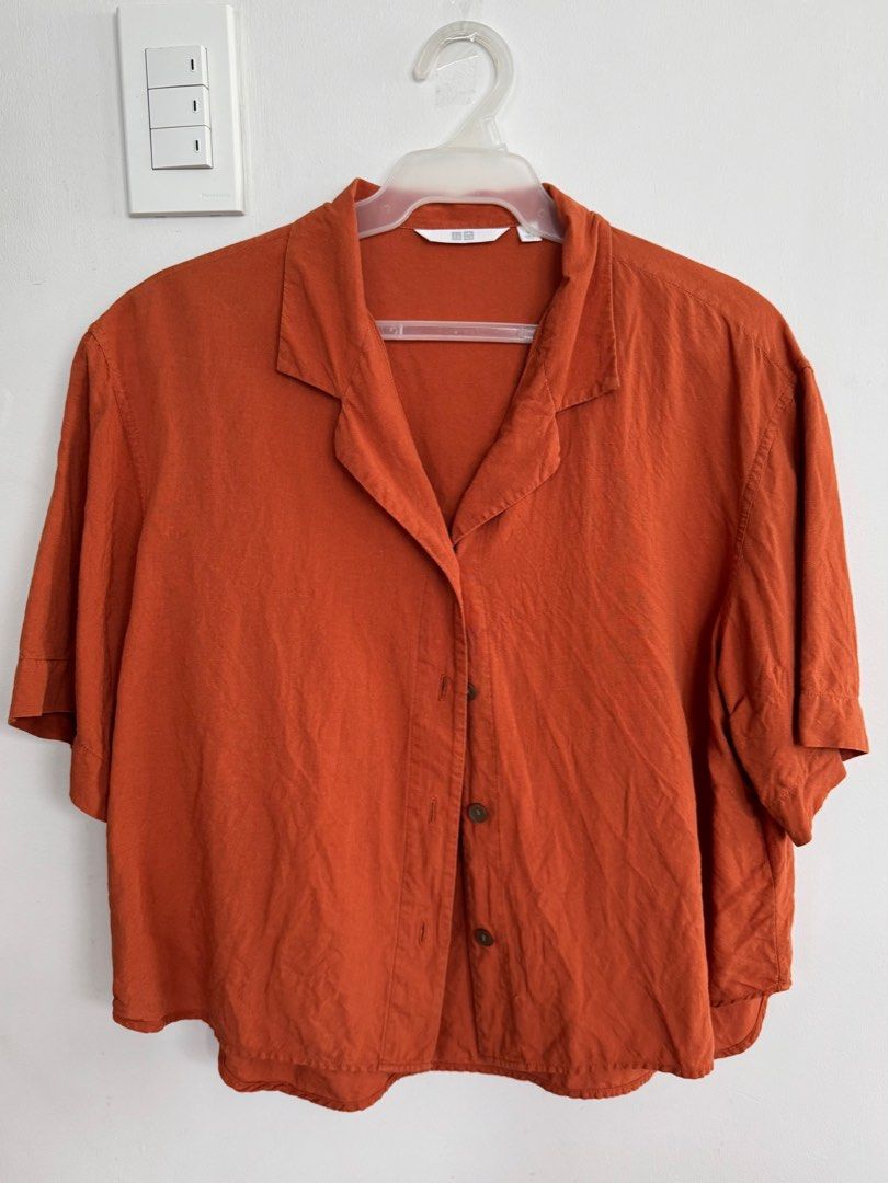 Uniqlo Short Sleeve Shirt (Small) (Category: Shirts) located in Rizal. Submitted by marga911 (Listing ID 1405206331, Image 1). Description: Item: Uniqlo Short Sleeve Shirt (Orange) Size: S Please read before buying! 😊 📌Is the product stretchable? - No po. 📌Is the product original/branded? - Yes po. 📌Reason for selling? - Currently decluttering my closet from clothes that don’t fit me anymore :) 📌Meet-up or delivery? - Open po ako for both 😊