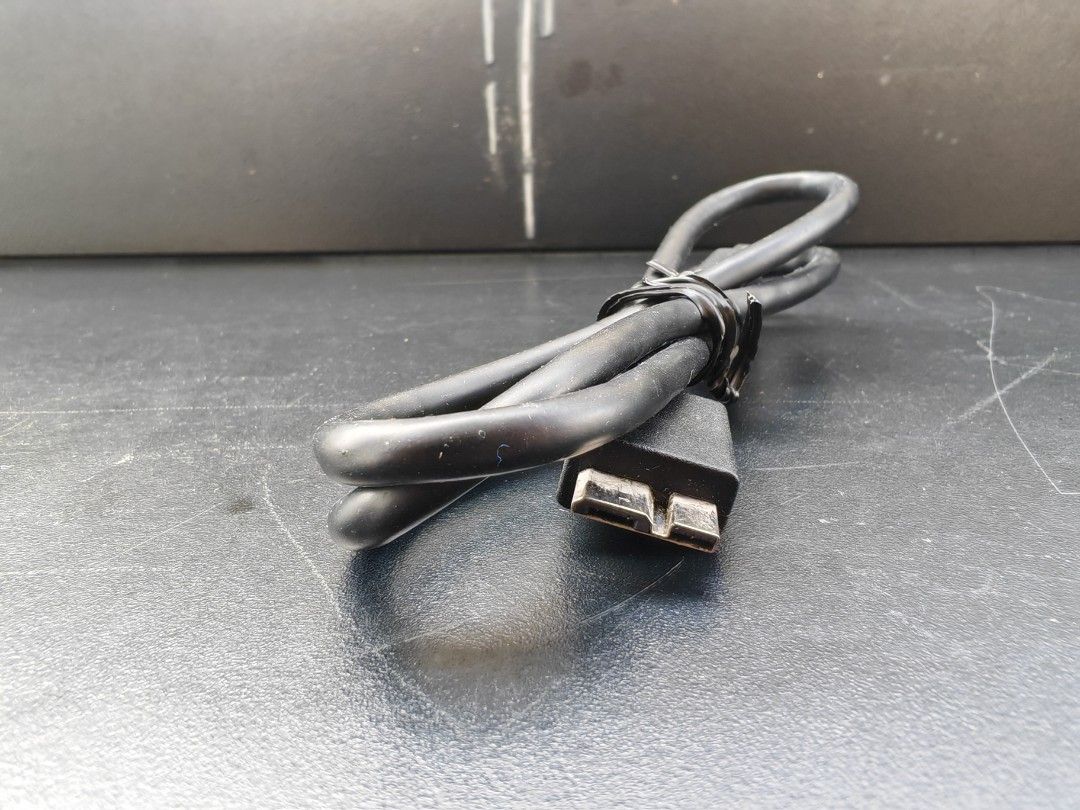 USB A to USB micro usb b 3.0 cable (Category: Cables & Adaptors) located in Manila. Submitted by sound.solution (Listing ID 1405198142, Image 3). Description: - USB A to USB micro usb b 3.0 cable color - black.