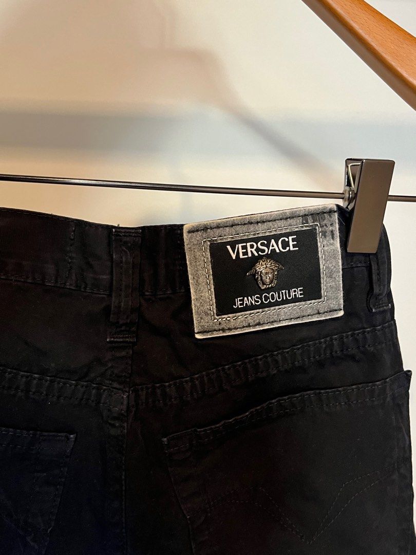 Versace Jeans Couture Black Jeans (Category: Luxury Apparel) located in Quezon City. Submitted by clutterco (Listing ID 1405327289, Image 2). Description: 💯 Authentic Price is negotiable, send your best offer! 📦 Shipping Options: • Lalamove: Pay upon pickup • J&T Express: Payment required before shipping Got questions? Feel free to message me anytime! 😊 ♡ clutter.co .