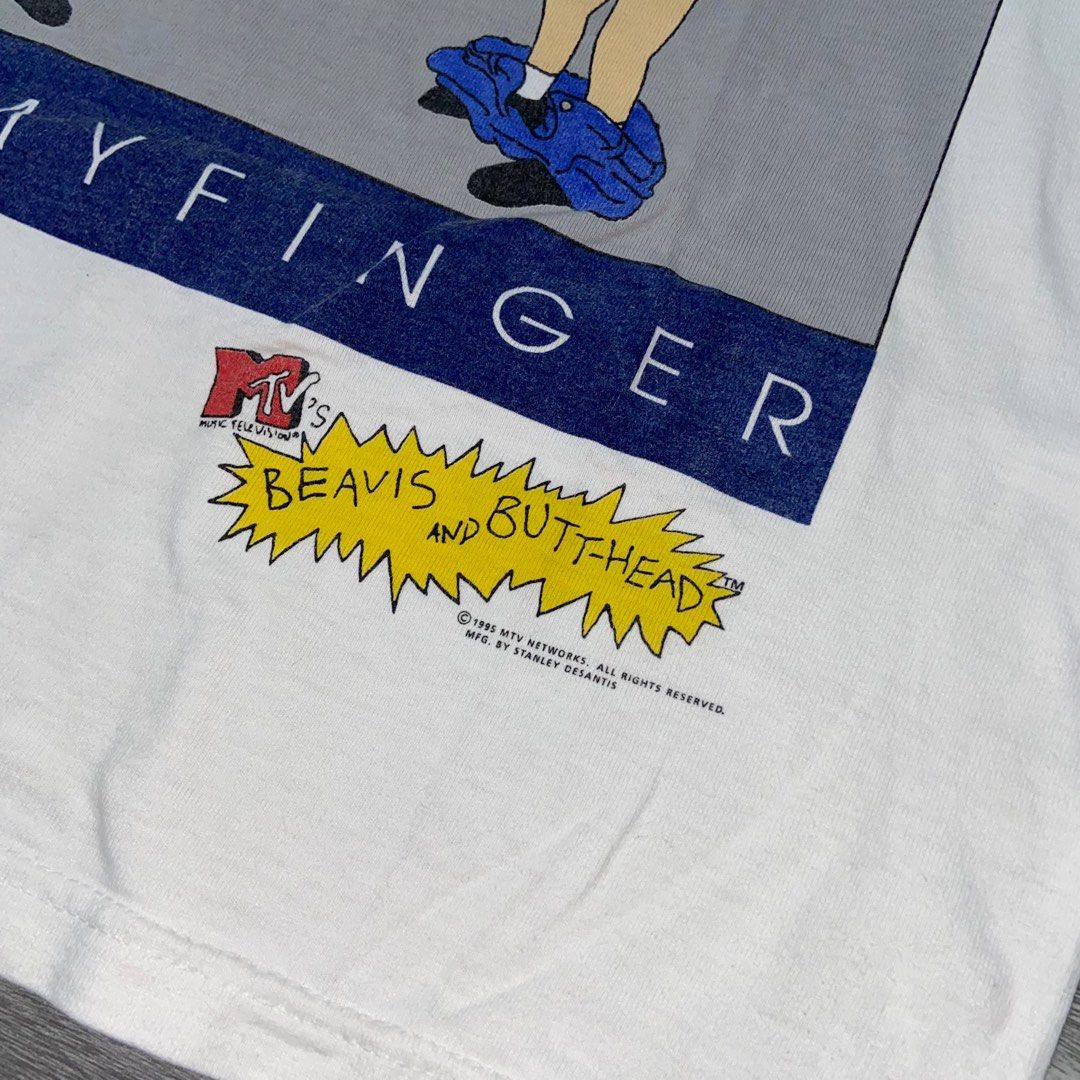 Beavis Finger Vintage Beavis and Butthead “Tommy Pull My Finger”, Men's Fashion ...