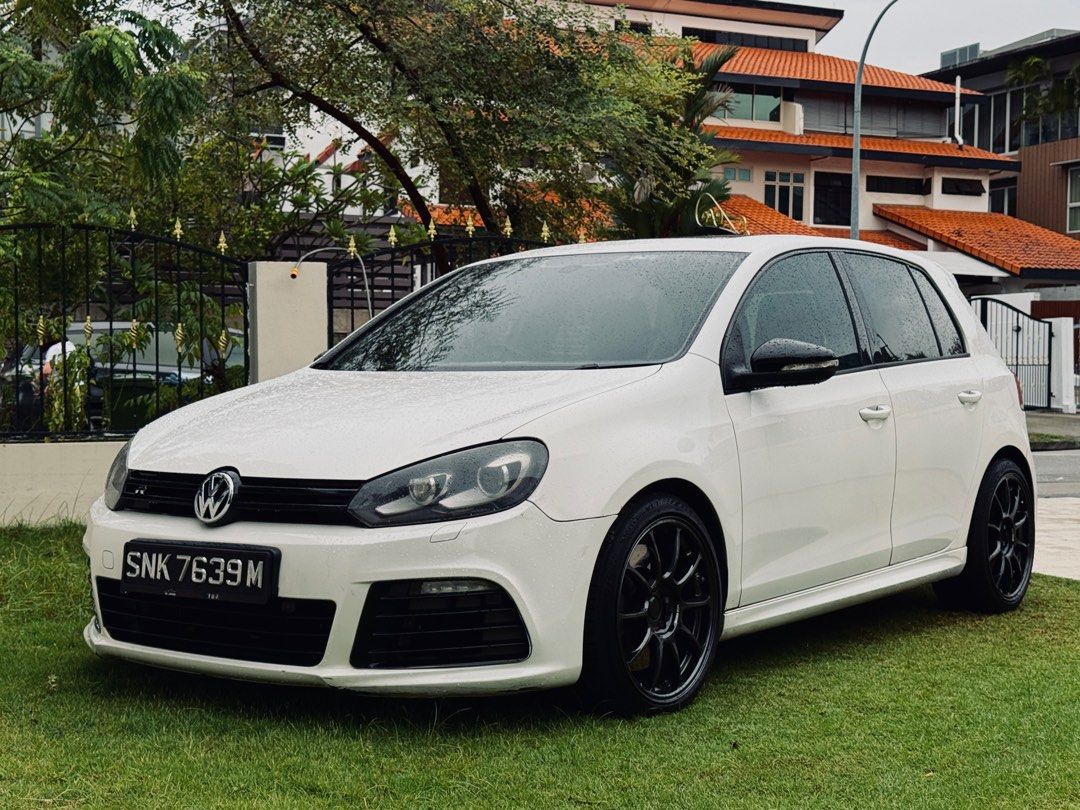 Volkswagen Golf R 2.0 DSG 5dr (A) (Category: Used Cars) located in Singapore. Submitted by wingsandspoilers (Listing ID 1405164099, Image 1). Description: Full stock engine. 3 owner. WS (923six-39three8) for reply and to know more. Thank you. No agent or car dealer!.