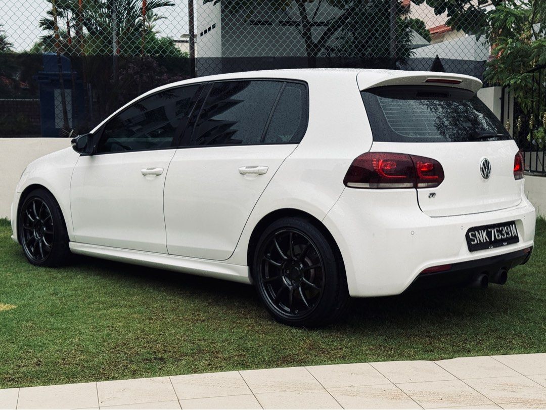 Volkswagen Golf R 2.0 DSG 5dr (A) (Category: Used Cars) located in Singapore. Submitted by wingsandspoilers (Listing ID 1405164099, Image 3). Description: Full stock engine. 3 owner. WS (923six-39three8) for reply and to know more. Thank you. No agent or car dealer!.