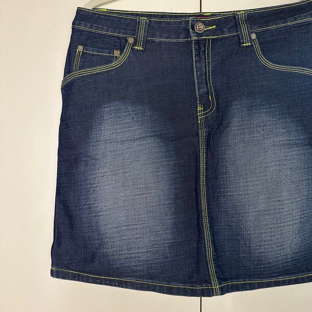 Zia Denim Skirt (Category: Skirts) located in Manila. Submitted by plus2present.preloves (Listing ID 1405215980, Image 2). Description: 📣 Selling some of my personal outfits! 💗 Waist: 32-35“in Length: 19“in 🌷Used once 🌷Zia Denim Skirt 🌷Size: XL 🌷Classic dark wash denim 🌷Features yellow stitching 🌷In good condition ❥ Please RESPECT the price posted - items are priced low & quality assured, no haggling, thank you❣️ 📦 Shipping: J&T (check a