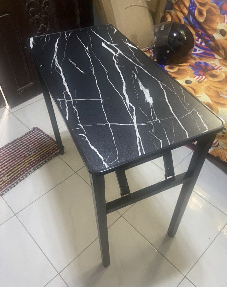 ALL SIZES AVAILABLE FOLDABLE COMPUTER TABLE (Category: Tables & Sets) located in Manila. Submitted by kellychz (Listing ID 1405440264, Image 3). Description: FOLDABLE COMPUTER TABLE BRAND NEW COD OR GCASH.