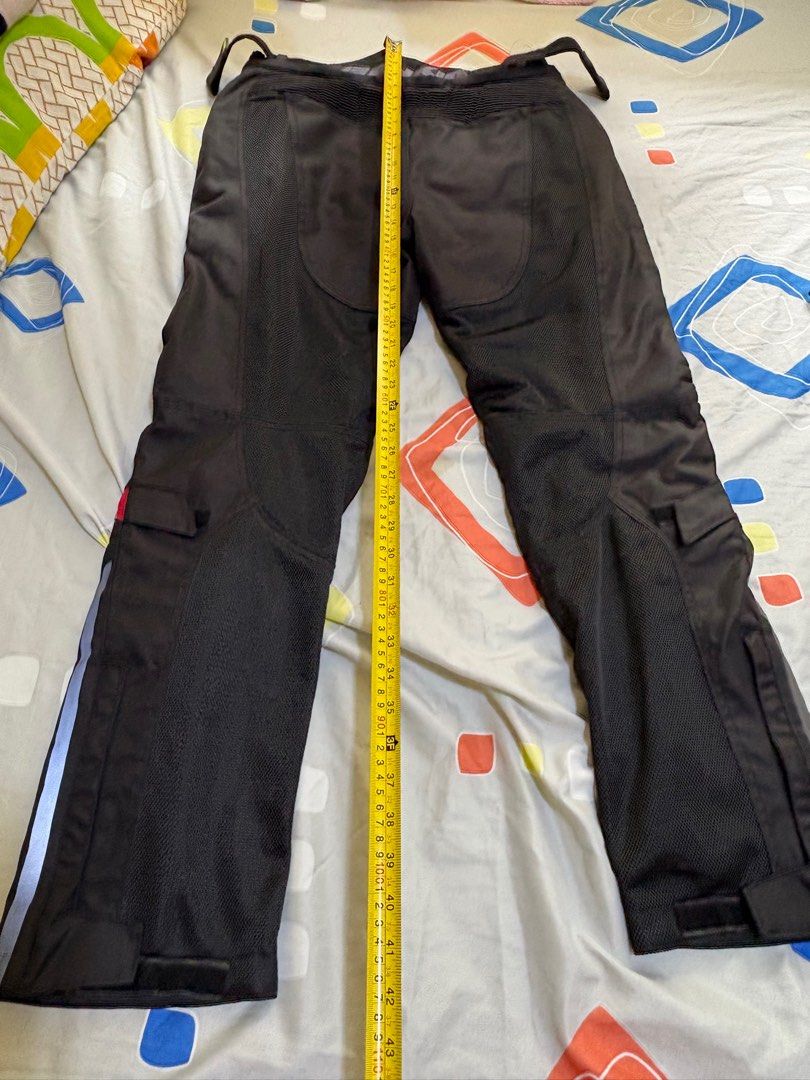 Benkia Motorcycle Riding Pants XL (Category: Jeans) located in Bulacan. Submitted by lunaticath (Listing ID 1405375038, Image 2). Description: Can pass as brand new - twice lang nagamit Pls. see pics for measurements Last price posted.