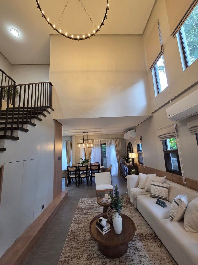 Brentville House & Lot (Category: House & Lot) located in Muntinlupa City. Submitted by for_inquiry_09309530471 (Listing ID 1405352592, Image 2). Description: 🏡 Experience Refined Southern Living at Brentville International Community — by Filinvest Prestige Looking for a peaceful, secure, and elegant neighborhood near Alabang, Taguig, or Sta. Rosa? ✨ Brentville in Biñan, Laguna offers the perfect blend of comfort, accessibility, and sophisticati