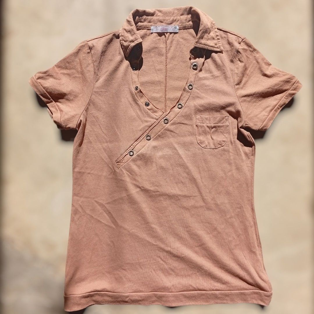 Brown Collared Top | Vintage Retro Classic (Category: Blouses) located in Manila. Submitted by atarico (Listing ID 1405347703, Image 1). Description: PRICE NEGOTIABLE—JUST CLICK "MAKE OFFER"! 🪻 Brown collared top 🪻 Button details 🪻 Short sleeves 🪻 Soft, comfortable fabric 🪻 Polo Shirt 🪻 Unique design 🍀Location: Pangasinan 🍀Payment first policy (check shop reviews for legitimacy check🩵) 🪻Pay via GCash 🍀Product will only be shipped after
