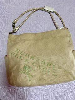(Category: ) located in . Submitted by fababs (Listing ID 1405411548, Image 1). Description: .