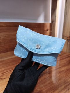 (Category: ) located in . Submitted by queenlyne_vintage_rare_finds (Listing ID 1405384372, Image 1). Description: .