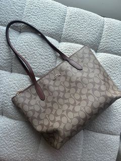 (Category: ) located in . Submitted by shopwithbabe (Listing ID 1405452869, Image 1). Description: .