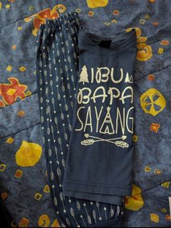 (Category: ) located in . Submitted by wardrobe.kosong (Listing ID 1405435149, Image 1). Description: .
