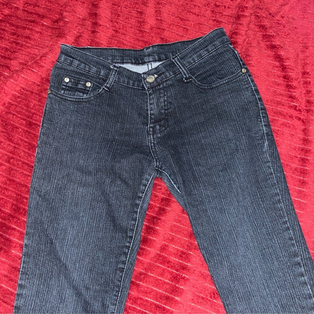 Dark Goth Gothic Punk Emo Ult Skinny Jeans (Category: Jeans) located in Angeles City. Submitted by ownit_ac (Listing ID 1405388342, Image 3). Description: Material is soft denim so it is stretchy ❗️ Fits your lower body perfectly 😝 Already laundered Waist: 27 inches Price still negotiable Rfs: not my style anymore :(.