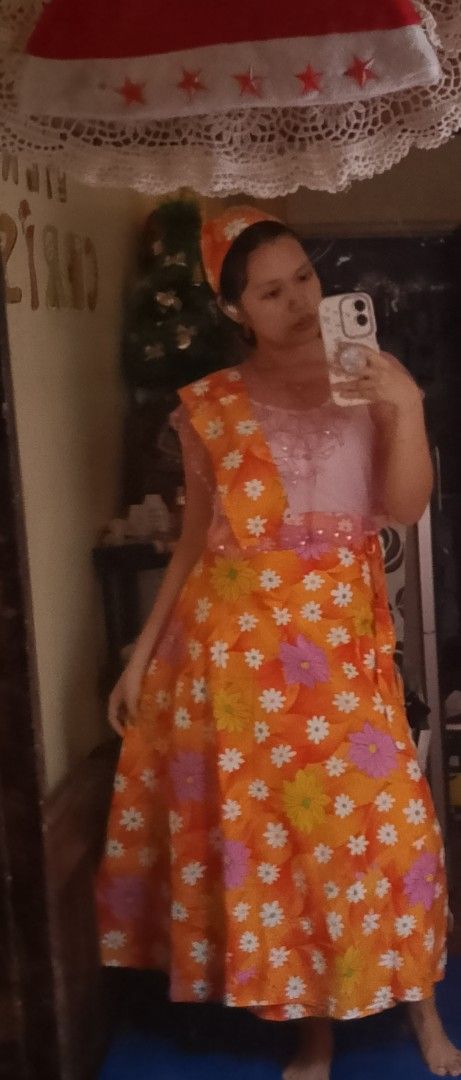 Filipiniana top only (Category: Dresses) located in Marikina City. Submitted by lemonpreluvs (Listing ID 1405378179, Image 2). Description: kimona pink -₱40 ‼️ 🅢🅞🅛🅓‼️ kimona white -₱ 40 palda with Bandana bundle -₱ 350 yung palda po looks new used like once or twice lng po and ung tops is well used po for reference I'm the one on the pic po and I'm 5ft tall palda actual dimensions length- 86 cm white kimona top length-37. 5 cm width-47 cm pin