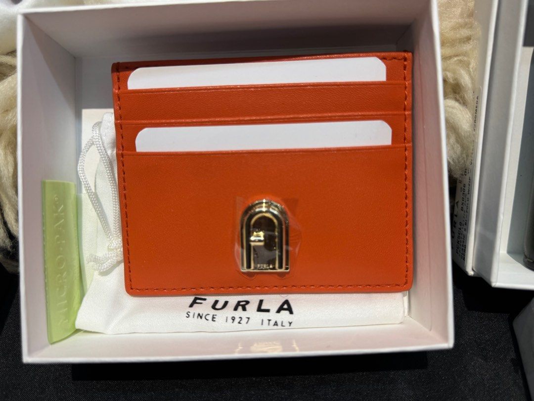 Furla Card Holder (Category: Luxury Bags & Wallets) located in Caloocan City. Submitted by dyowanajav18292 (Listing ID 1405439437, Image 1). Description: Furla cardholder- 7,000.