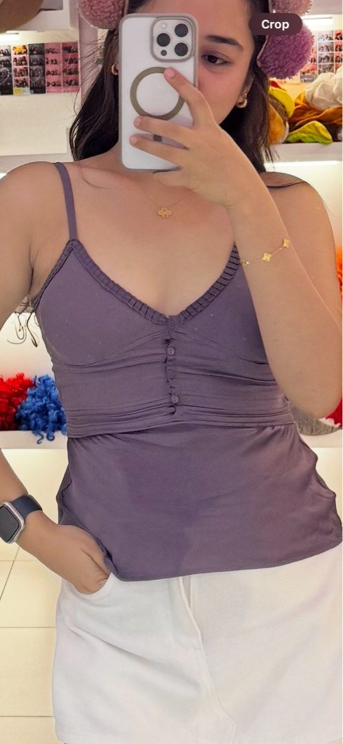 GAP Satin Top (Category: Blouses) located in Caloocan City. Submitted by dimpsymc19 (Listing ID 1405385827, Image 2). Description: .