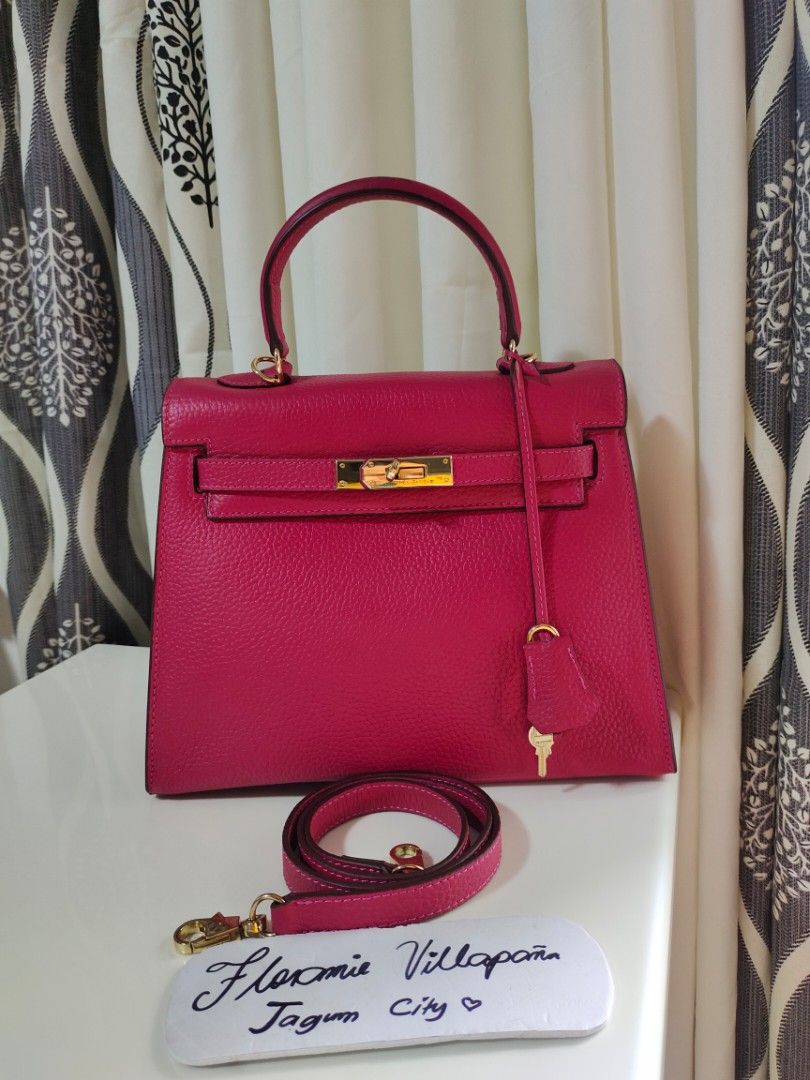Hermes Kelly (Category: Luxury Bags & Wallets) located in Tagum. Submitted by janmarion049706 (Listing ID 1405376128, Image 3). Description: very good condition may kunting discoloration sa handle gold hardwares super tibay subrang ganda pa riri zipper.
