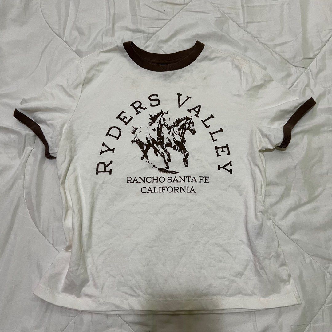 H&M y2k White Horse Tshirt (Category: Shirts) located in Cebu City. Submitted by dogtooth435 (Listing ID 1405351601, Image 1). Description: never used! not my style :(.