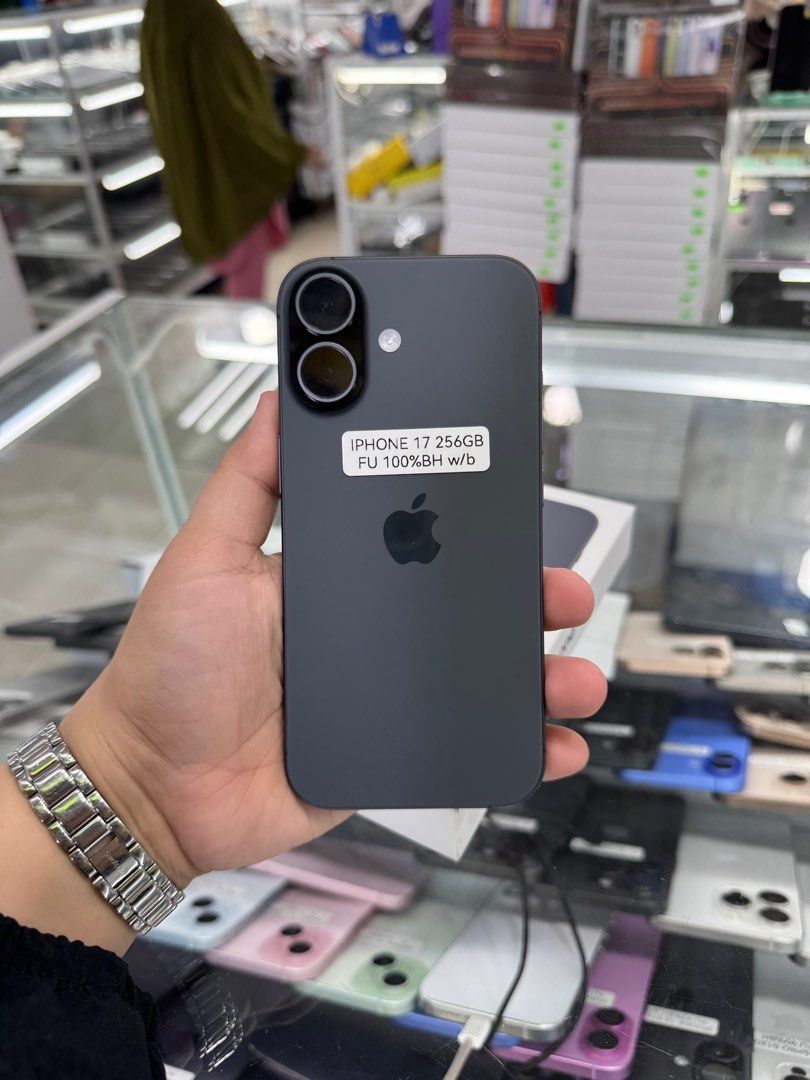 Iphone 17 256gb 100% batt NTC FU No issue (Category: iPhone 17 Series) located in San Juan City. Submitted by javedsgadgetshop (Listing ID 1405425827, Image 2). Description: INSTALLMENT OPTIONS : SPAY LATER / GGIVES / CREDIT CARD! WE BUY AND SELL SO PWEDE MAGBINTA OR SWAP ! Quick Specs : 💵 Iphone 17 •256gb •NTC Variant •100% batt health •Factory Unlock •99% Smoothness •No hidden issue | No Repaired •100% Authentic | Not Refurbished •w/ Box Charg